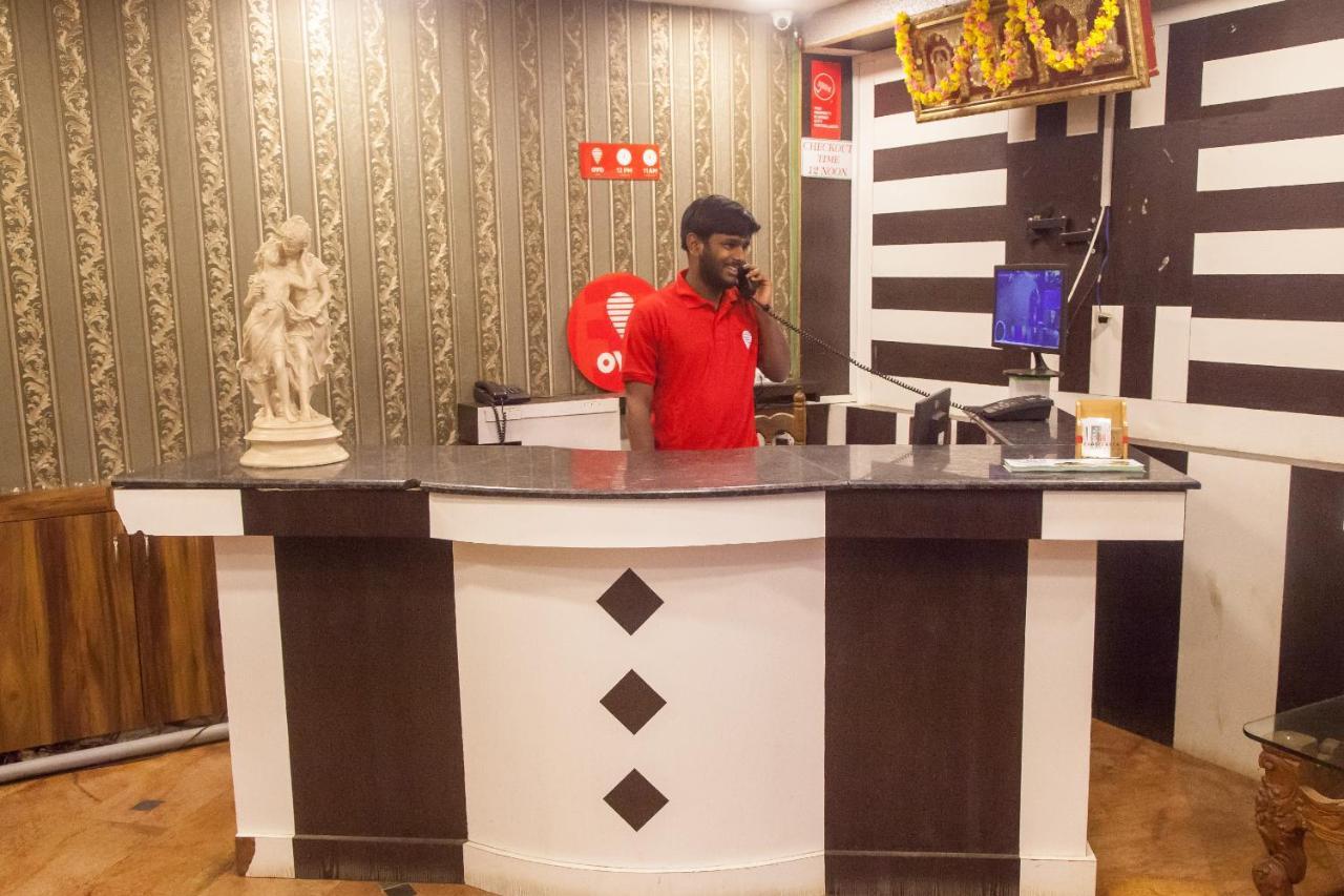 Oyo 12357 Hotel Nilgiris Inn Утакаманд Экстерьер фото